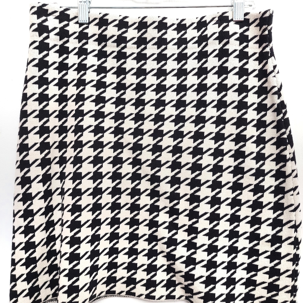 LOFT Black and White Houndstooth A-Line Mini